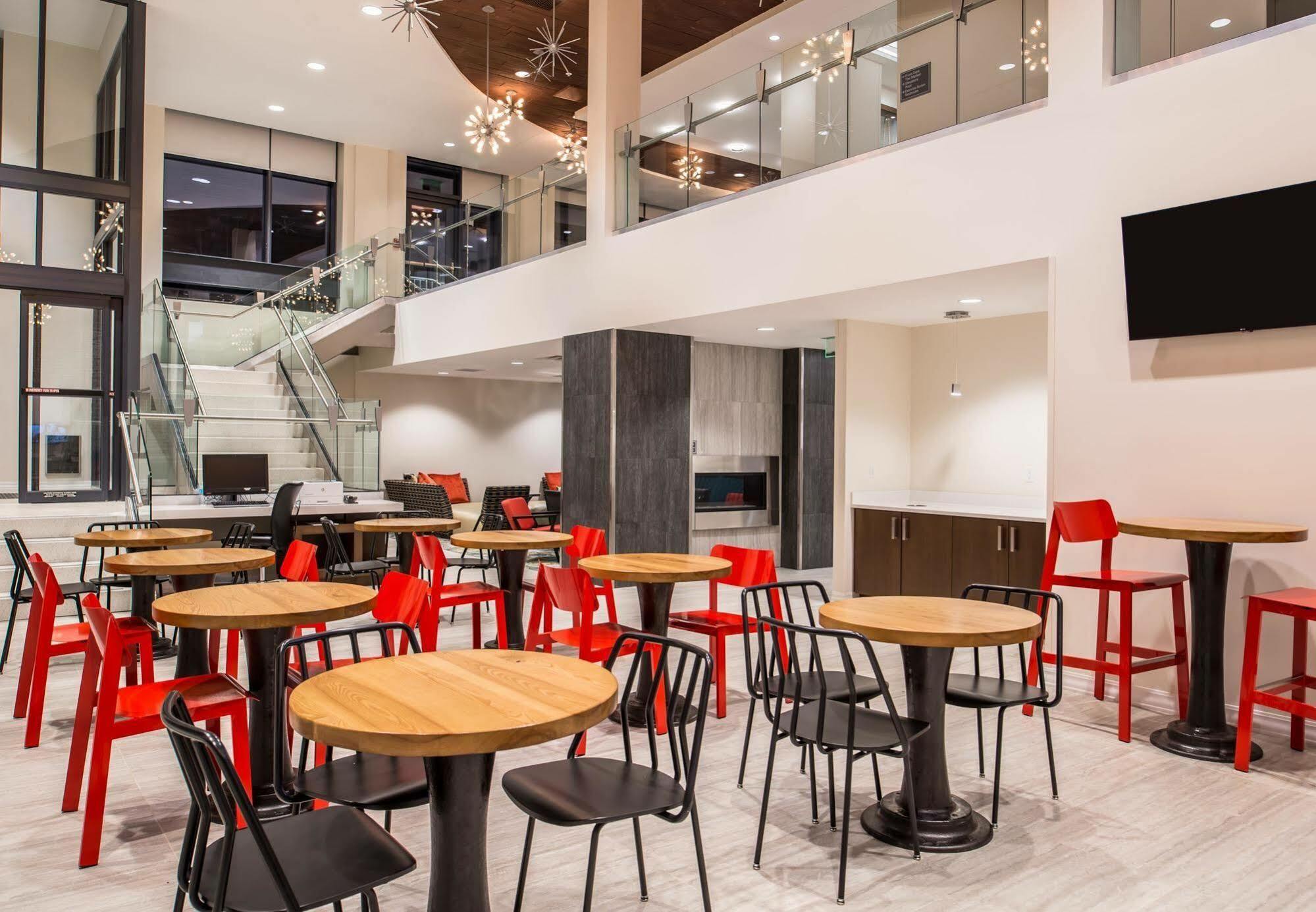Residence Inn By Marriott Pittsburgh Oakland/University Place Экстерьер фото